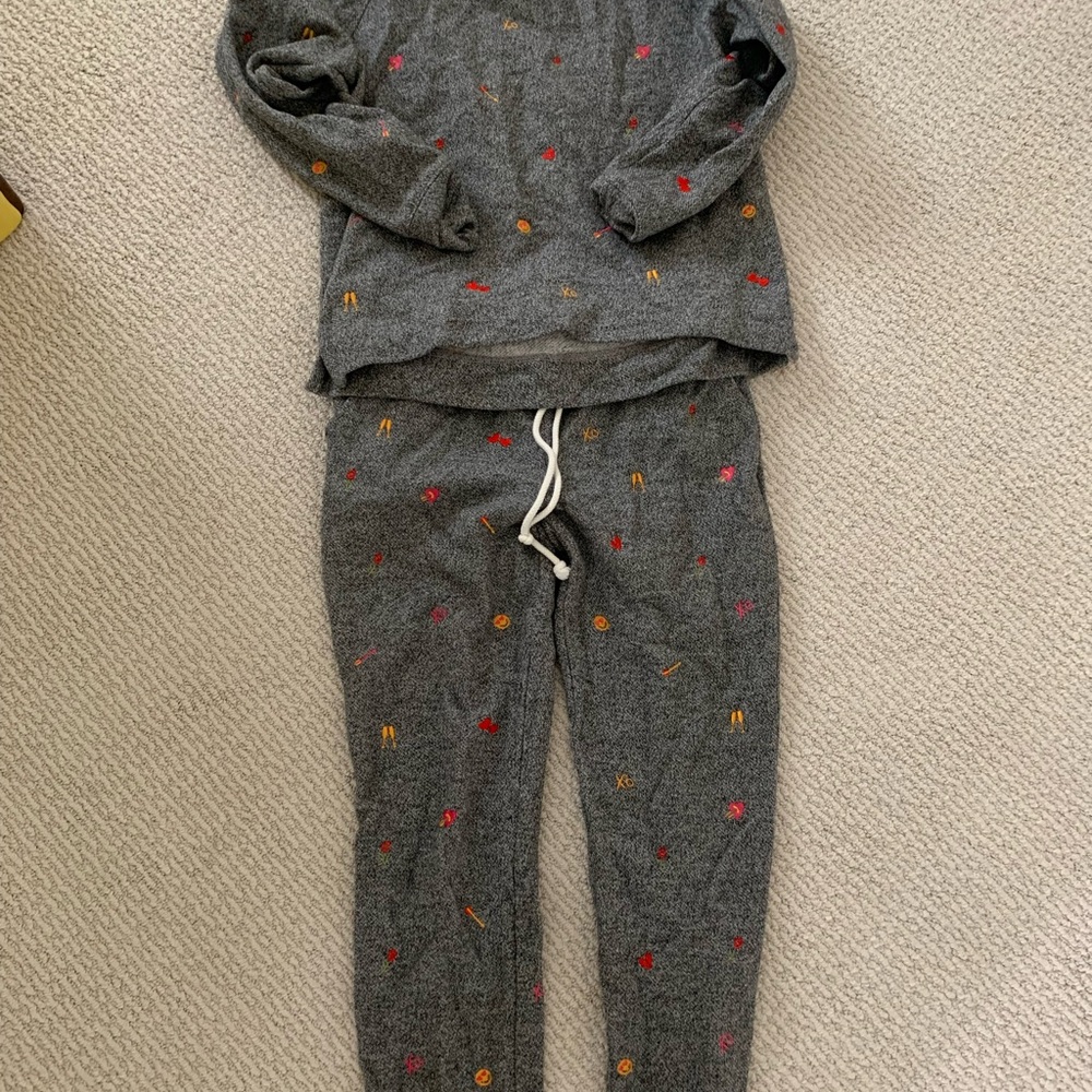 LOFT Heathered Gray Knit Top